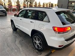 جیپ گراند شیرۆکی